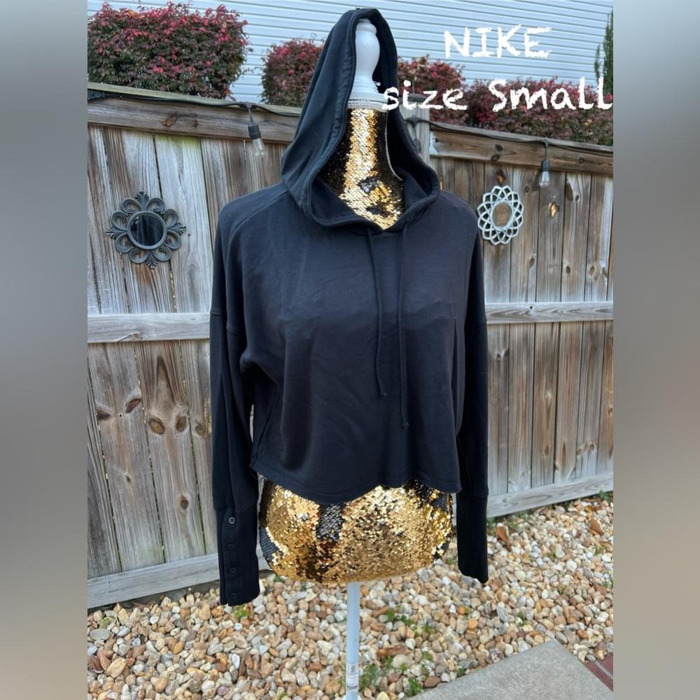 Nike sz S woman’s black hoodie